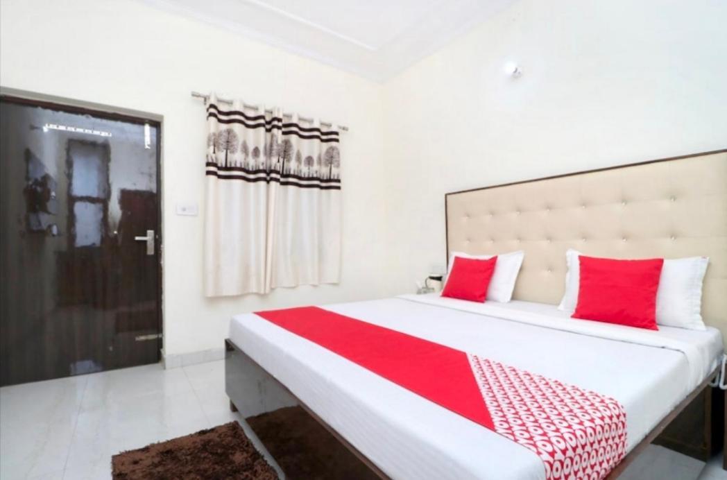 Hotel Kb Square Near Chandigarh Railway Station Cameră foto