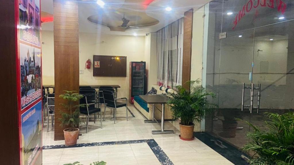 Hotel Kb Square Near Chandigarh Railway Station Cameră foto